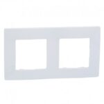 PLAQUE DE RECOUVREMENT 2x2 MODULES NILOE 665002 LEGRAND