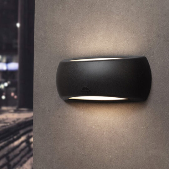 LAMPE DE CLOISON ÉTANCHE IP66 1 X E27 NOIR OPAL FRANCY SMART 1A2.000.000.AYE27 FUMAGALLI