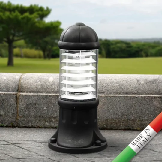 LAMPADAIRE IP55 1 X E27 BOLLARD JARDIN COURT SAURO 500 NOIR SANS AMPOULE D15.553.000.AXE27FRA FUMAGALLI
