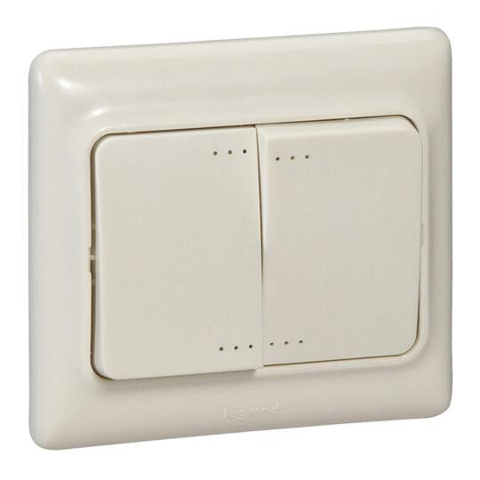 DOUBLE ALLUMAGE 10A IVOIRE KAPTIKA 782132 LEGRAND