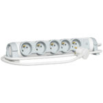 RALLONGE MULTIPRISE 5x2P+T 16A 230V AVEC BLOC DE PRISE ROTATIF ET CORDON 1,5m 050079 LEGRAND