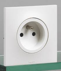 PRISE+T BLANC URBANO LEGRAND